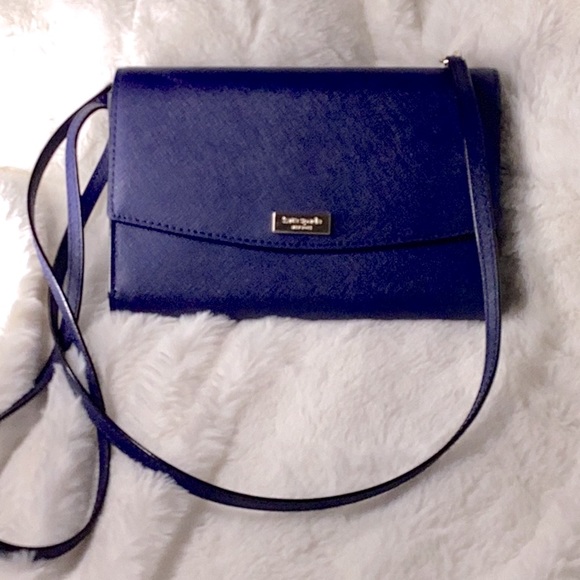 ⭐️ Make Me An Offer ⭐️ Kate Spade Wallet/Crossbody. - Picture 3 of 11